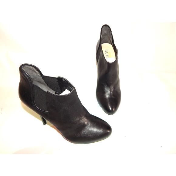 Guess Women Black Leather Ankle Bootie Size 9 Nice Slip On - Picture 9 of 10